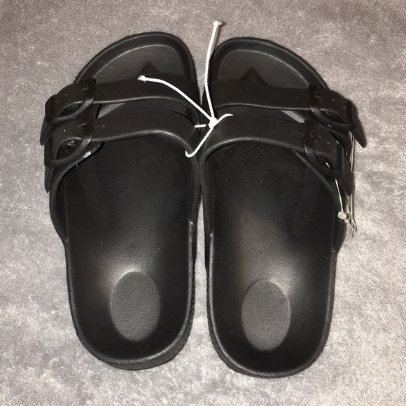 SOLD 🛑Dual Strap Black Sandals NWOT, Size 12 - Picture 4 of 4